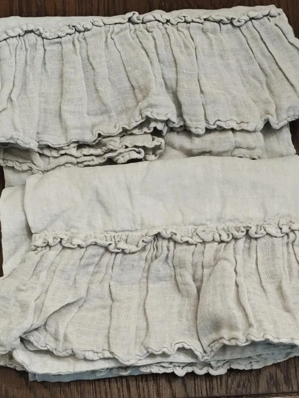 luxury Bella Notte Linens Linen Whisper Ruffled Kingsize Pillowcase Set